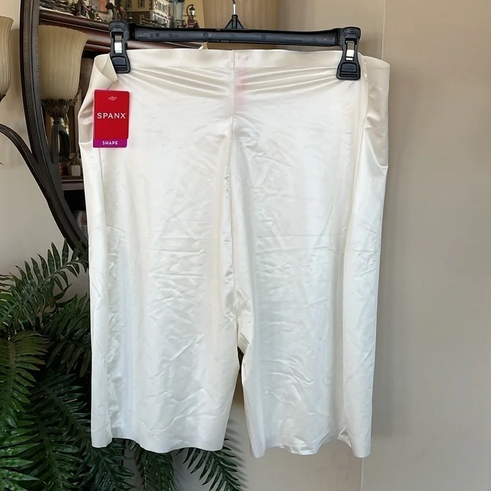Brand New Spanx Satin Shapewear Linen Short Slimming Liquid Stretch 3X Quick Dry